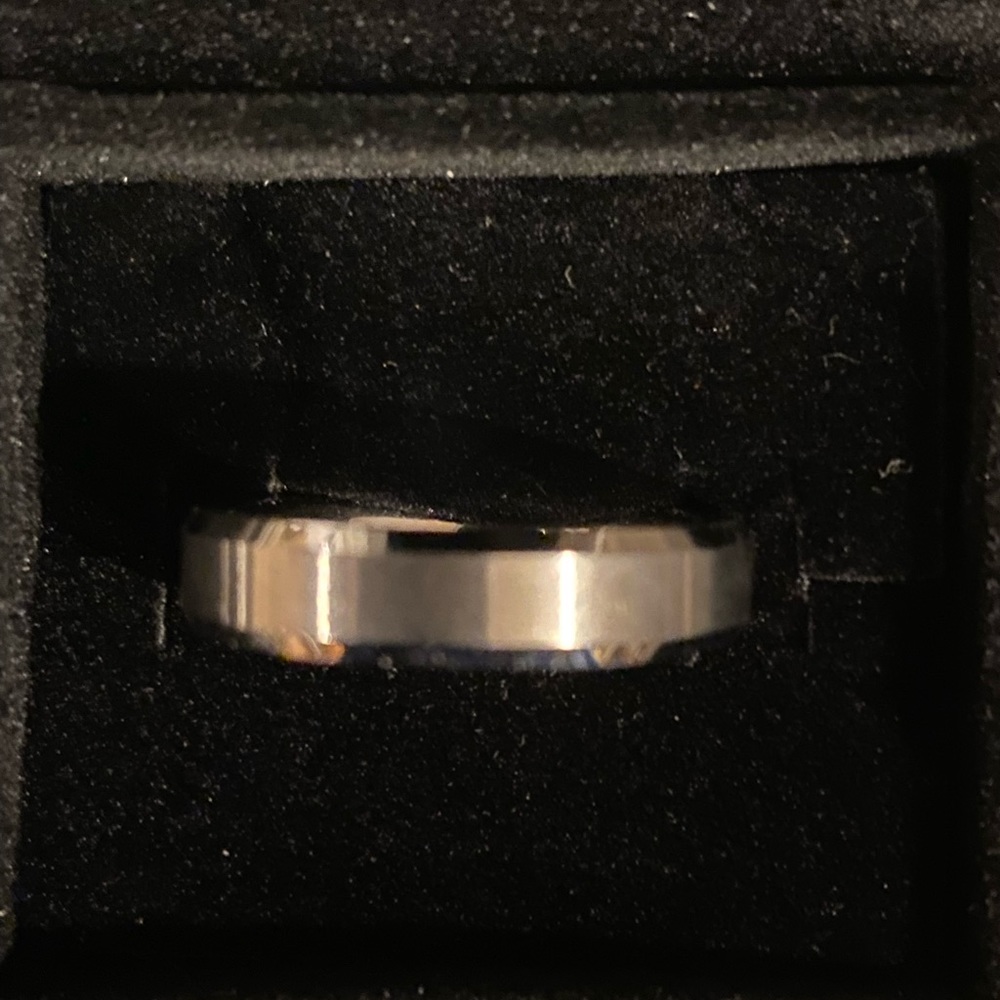 Triton Tungsten Carbide Ring size 10